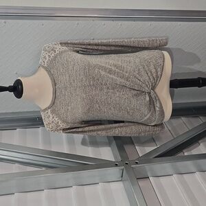 Rewind shoulder crew neck sweater size Large